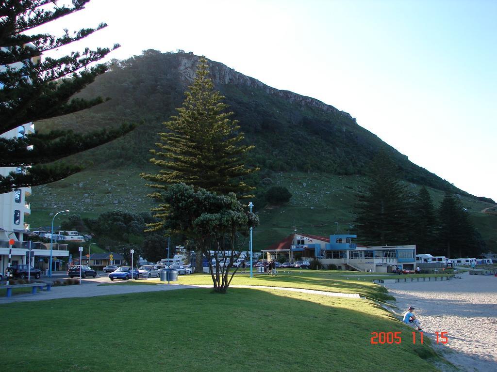 Pavilion Beachfront Apartments Mount Maunganui Exteriör bild