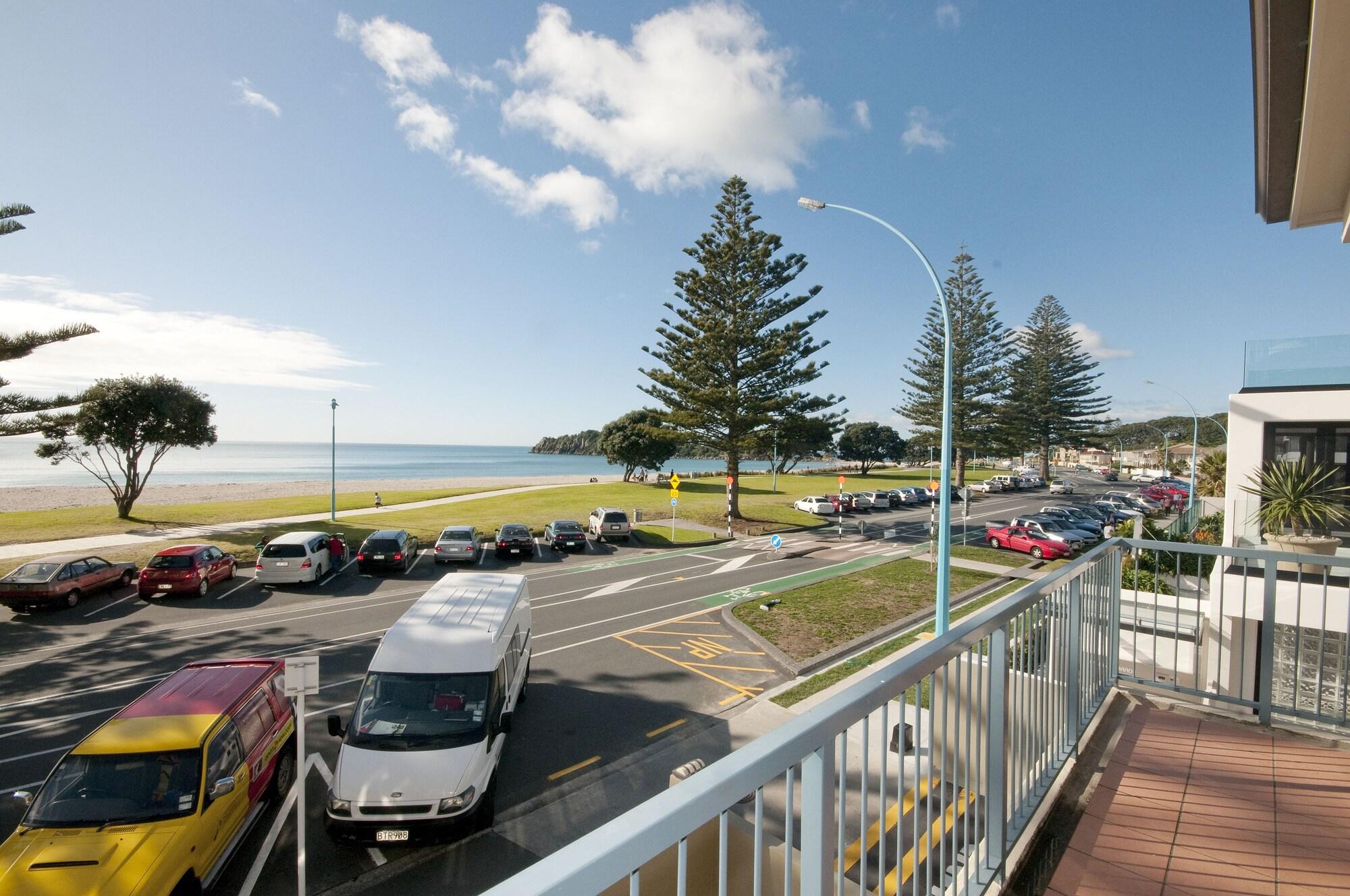 Pavilion Beachfront Apartments Mount Maunganui Exteriör bild